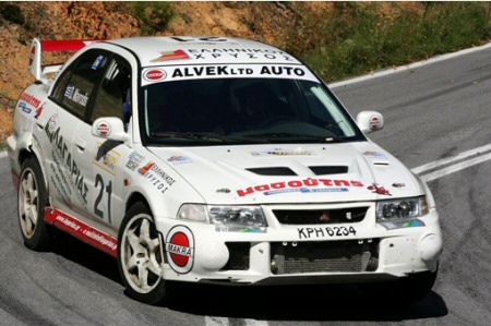 Αποτελεσματικός στην άσφαλτο